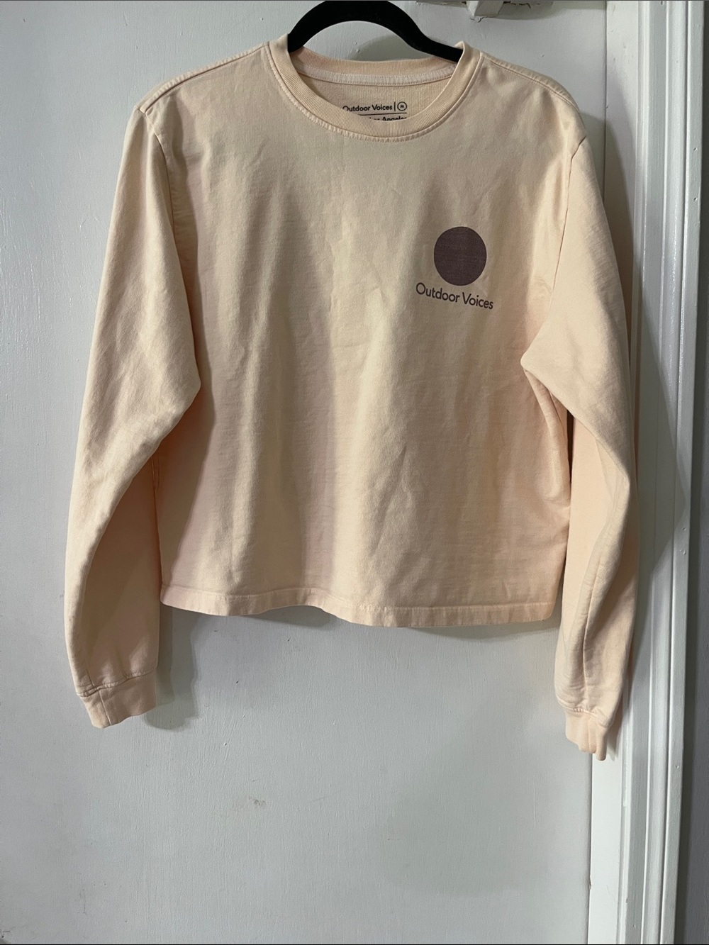 Outdoor Voices Cream Cropped Sweatshirt with  Circle Logo - Picture 2 of 6